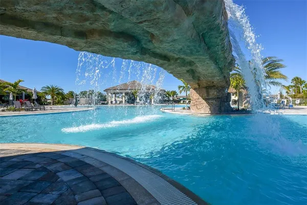 $6,000 | 16706 Vardon Terrace, Unit 105, Bradenton, FL 34211