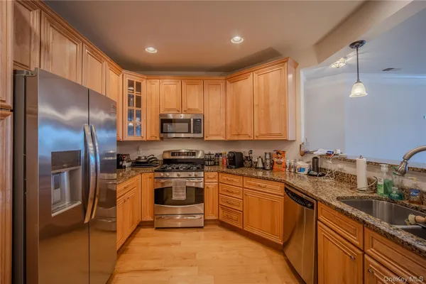 $3,000 | 2216 Bennington Drive, Fishkill, NY 12524