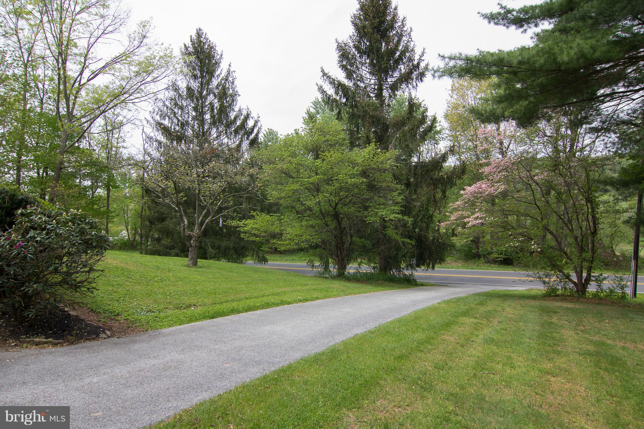 2203 Fridinger Mill Road Westminster, MD 21157 - Photo 29 of 29 Driveway