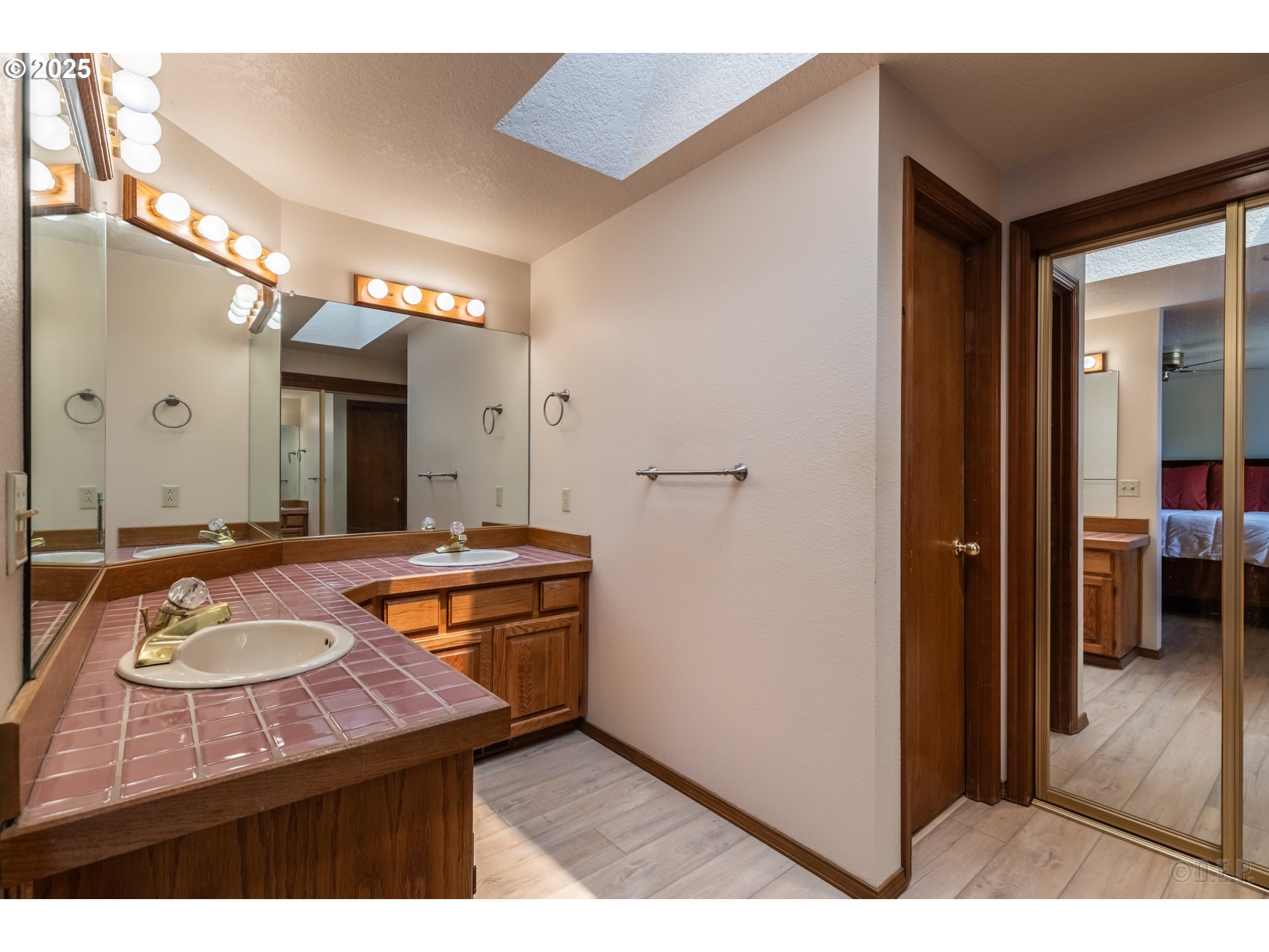 34948 Sykes Road St. Helens, OR 97051 - Photo 17 of 32 Bathroom, Attached