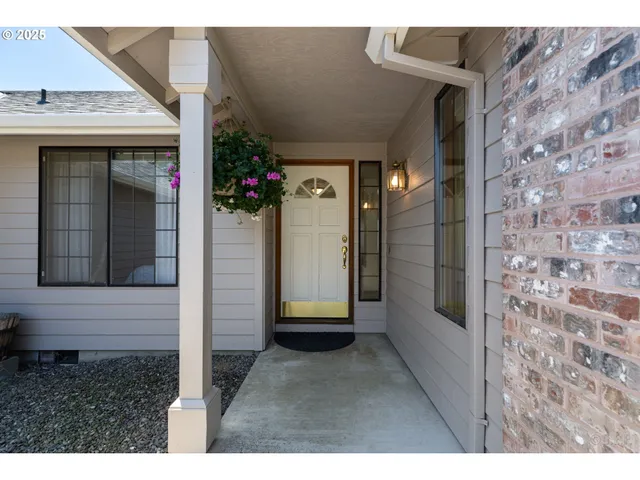 $649,000 | 34948 Sykes Road, St. Helens, OR 97051