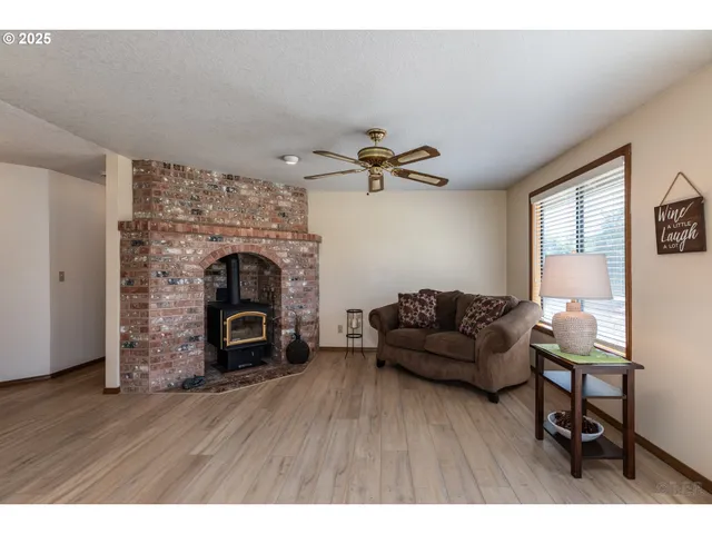 $649,000 | 34948 Sykes Road, St. Helens, OR 97051