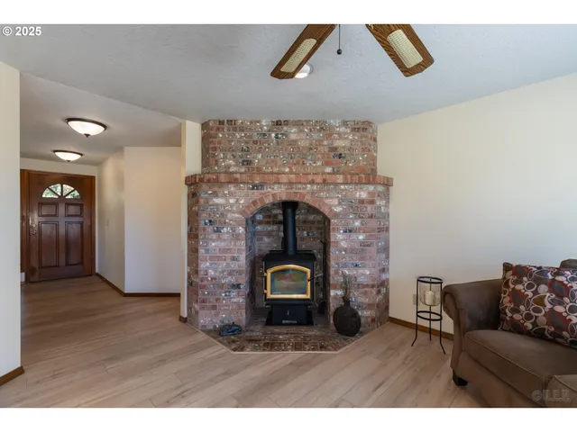 $649,000 | 34948 Sykes Road, St. Helens, OR 97051