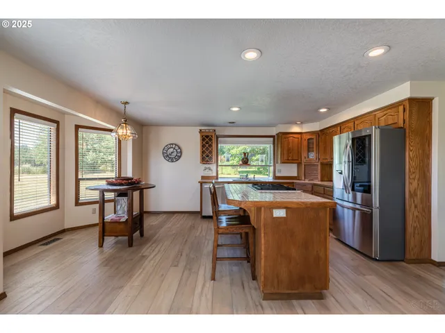 $649,000 | 34948 Sykes Road, St. Helens, OR 97051