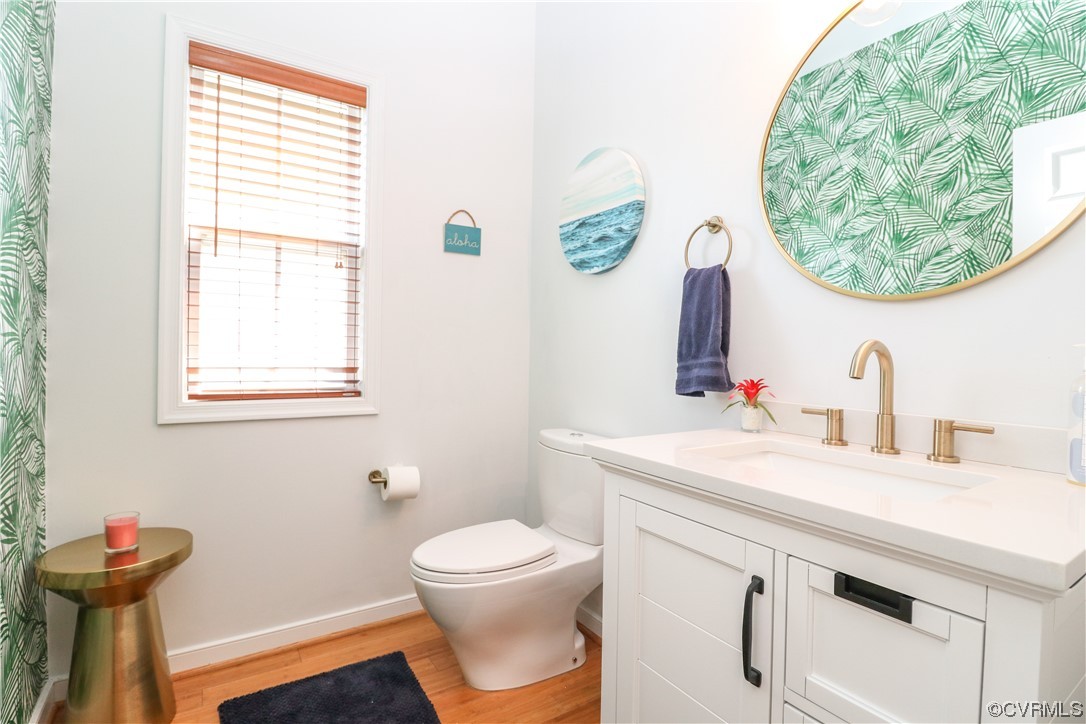 4628 Allenbend Road Glen Allen, VA 23060 - Photo 22 of 50 First floor half bath
