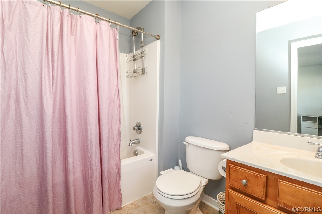 4628 Allenbend Road Glen Allen, VA 23060 - Photo 36 of 50 Private Bathroom for bedroom #3