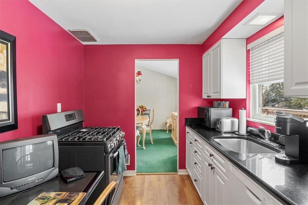 1539 Powers Run Road Pittsburgh, PA 15238 - Photo 11 of 25 Gallery Image 11