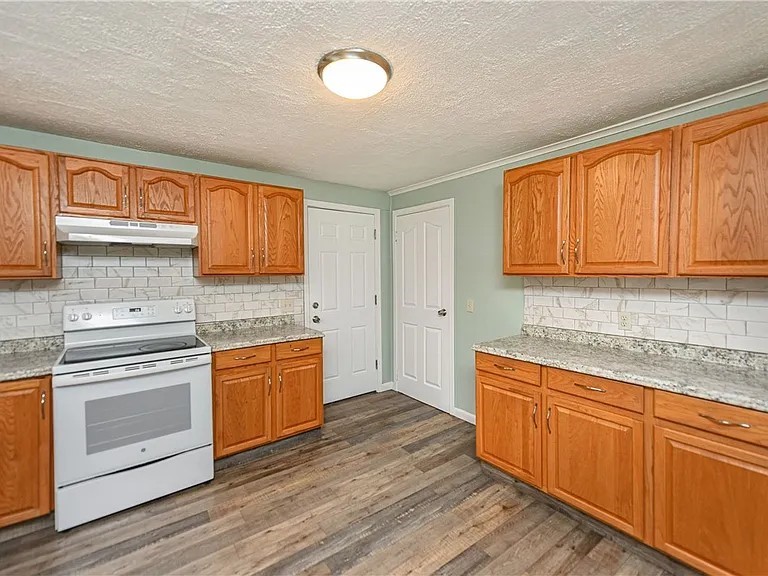 2282 West Henrietta Road Rochester, NY 14623 - Photo 13 of 32