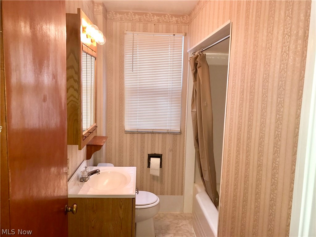 801 East Wilbeth Road Akron, OH 44306 - Photo 6 of 14 Gallery Image 6