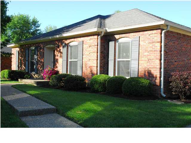2304 Hayward Road Louisville, KY 40242 - Photo 1 of 1 Primary Photo