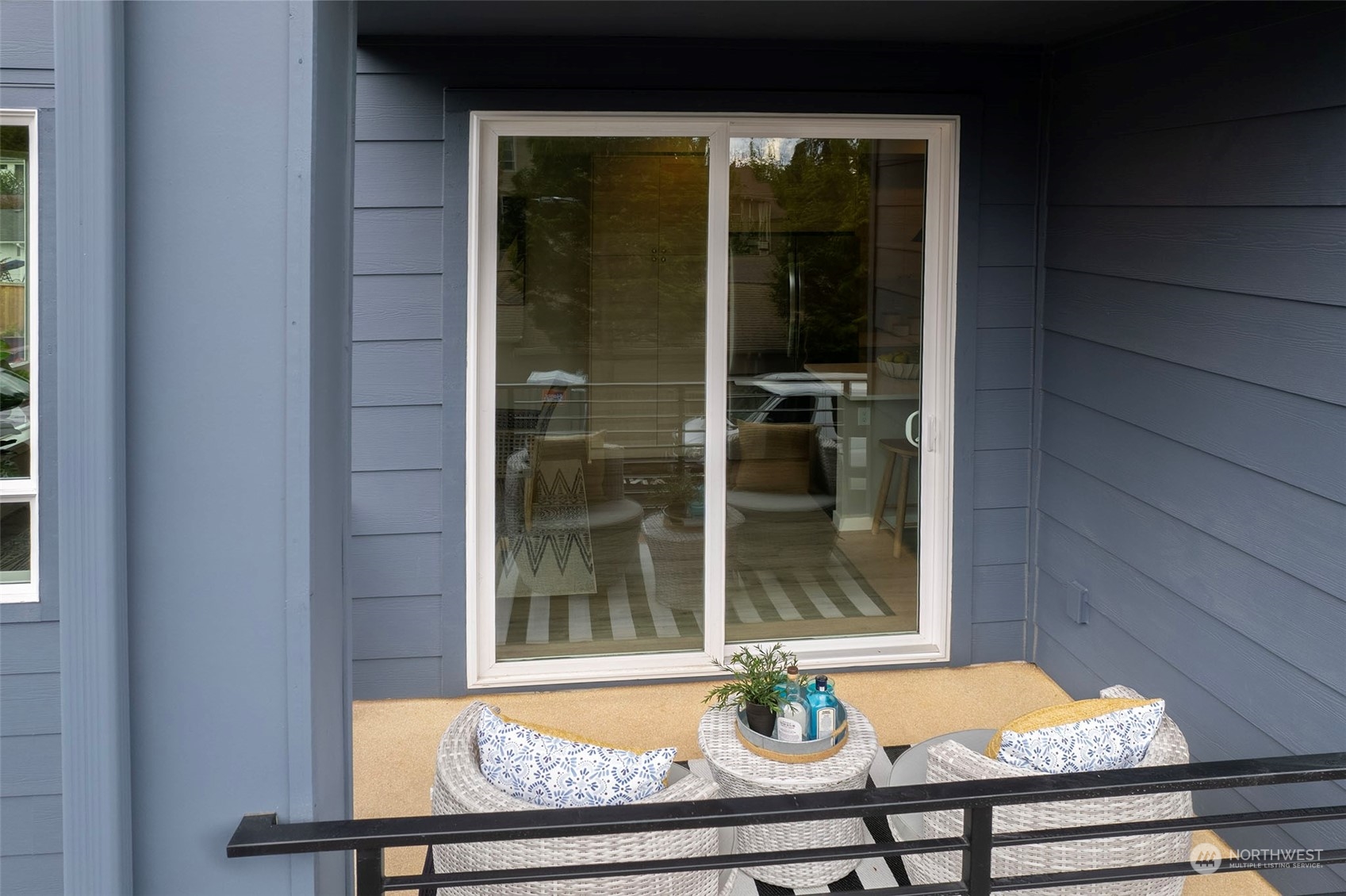 111 161st Place Southeast, Unit B7 Bothell, WA 98012 - Photo 36 of 40 a window that has a bench in front of it