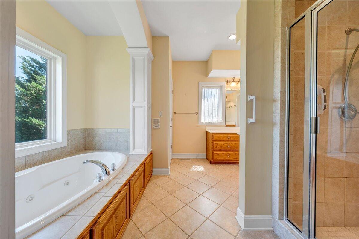 625 Frontier Way Fincastle, VA 24090 - Photo 38 of 105 040-MIB02698