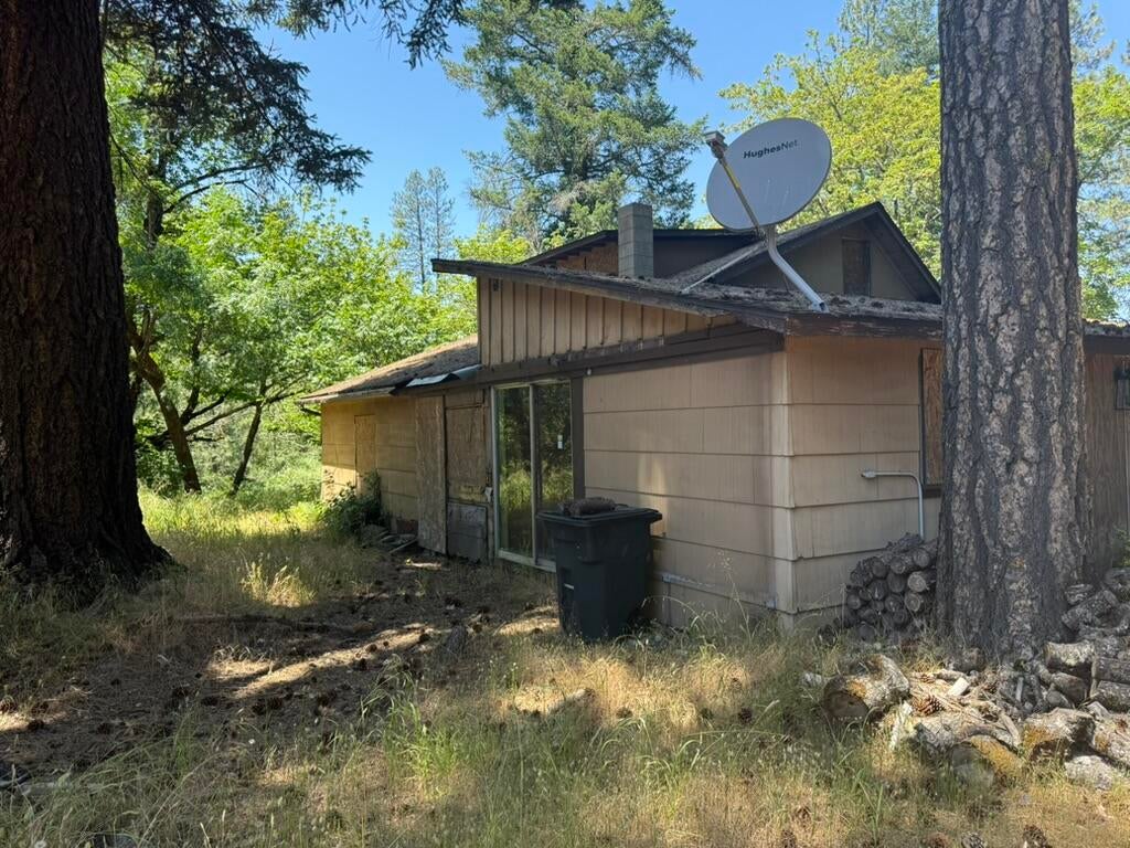 271 Finch Road Cave Junction, OR 97531 - Photo 1 of 1 Finch main picture