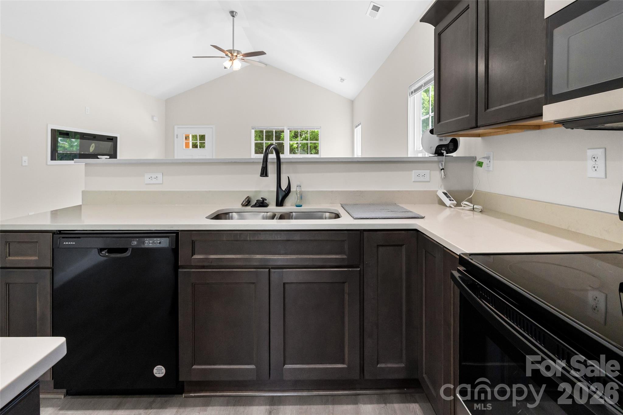 208 Nottingham Street York, SC 29745 - Photo 9 of 23