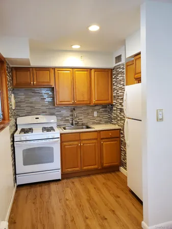 $2,500 | 55 Juniper Road, Unit A, Port Washington, NY 11050