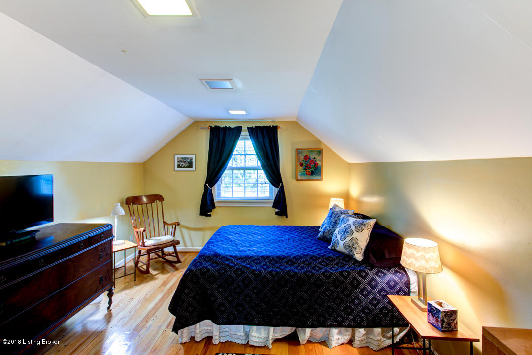 220 Brunswick Road Louisville, KY 40207 - Photo 15 of 28 Bedroom 3
