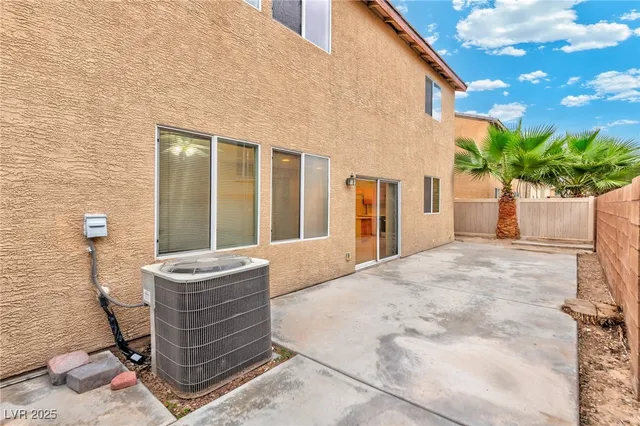 $1,750 | 4072 Blue Wildrye Street, Las Vegas, NV 89122