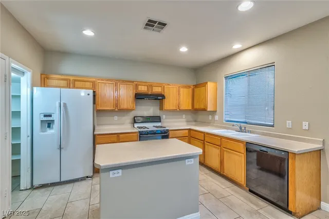 $1,750 | 4072 Blue Wildrye Street, Las Vegas, NV 89122