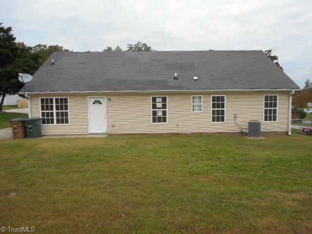 3604 Markham Road Greensboro, NC 27405 - Photo 2 of 12 Gallery Image 2