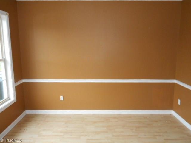 3604 Markham Road Greensboro, NC 27405 - Photo 5 of 12 Gallery Image 5
