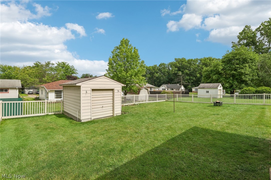 919 Pinecrest Road Girard, OH 44420 - Photo 41 of 42 Gallery Image 41