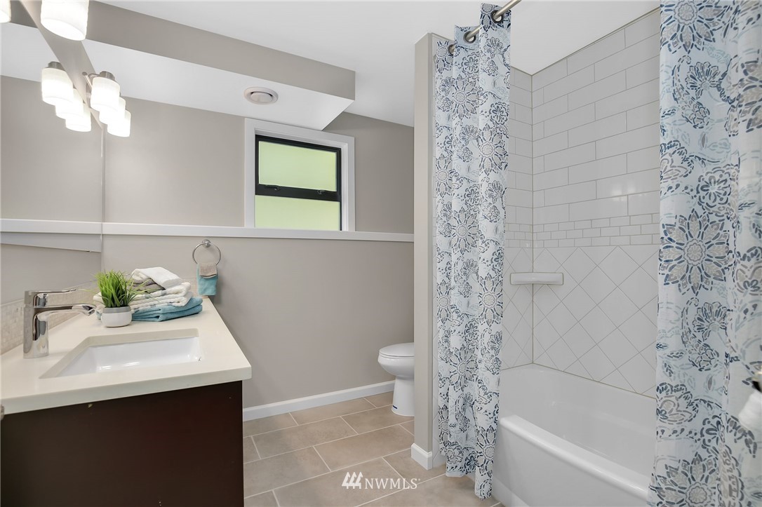 27004 Northeast Ames Lake Road Redmond, WA 98053 - Photo 21 of 25 Gallery Image 21