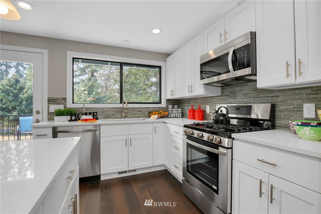 27004 Northeast Ames Lake Road Redmond, WA 98053 - Photo 6 of 25 Gallery Image 6
