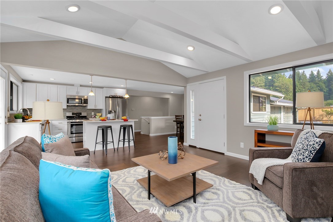 27004 Northeast Ames Lake Road Redmond, WA 98053 - Photo 9 of 25 Gallery Image 9