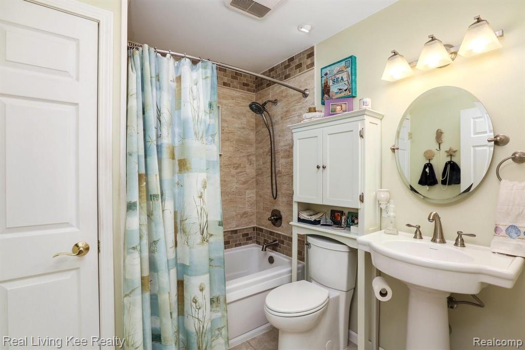34651 Pratt Road Memphis, MI 48041 - Photo 11 of 23