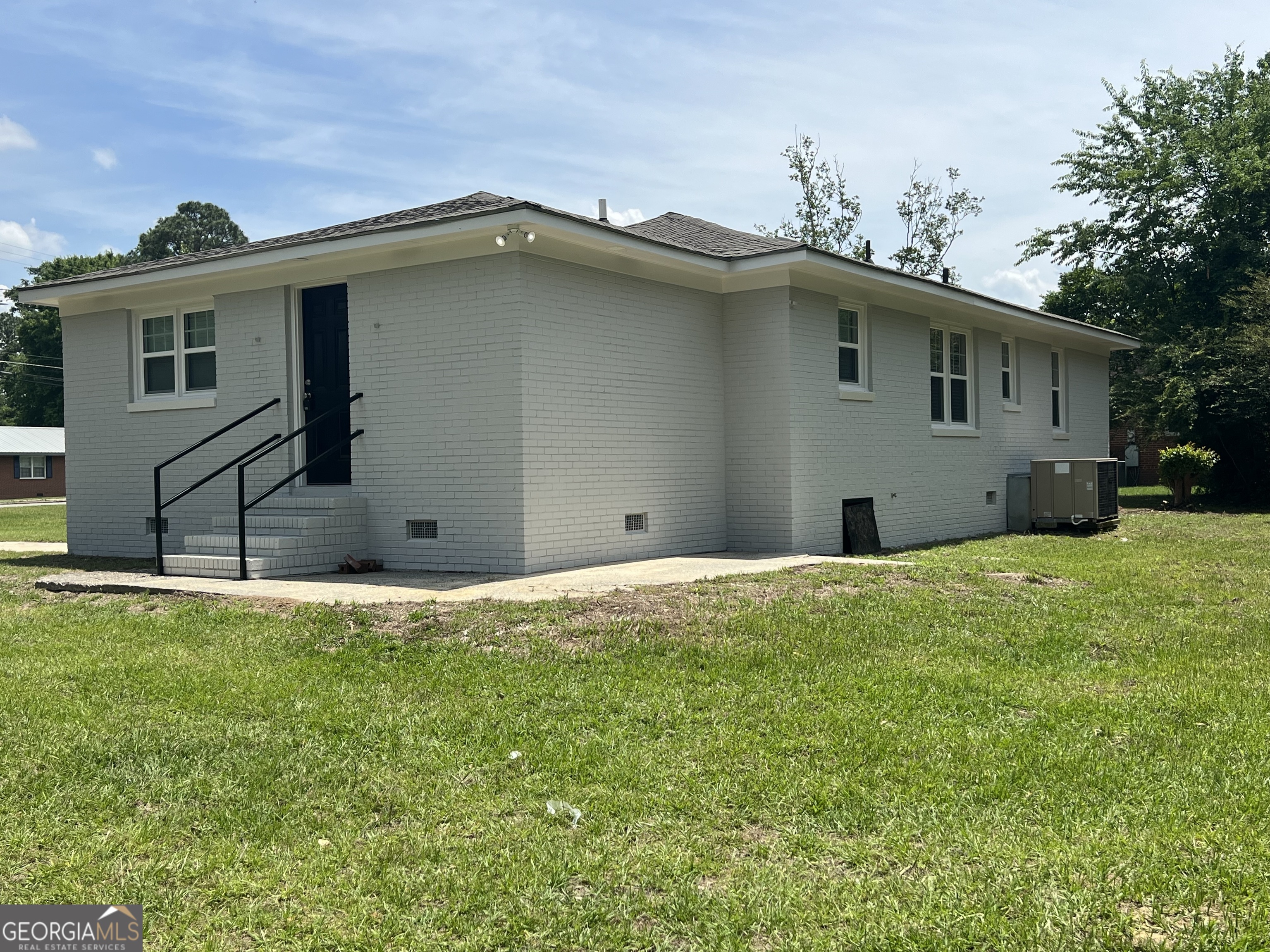 206 Country Club Road Dublin, GA 31021 - Photo 7 of 26