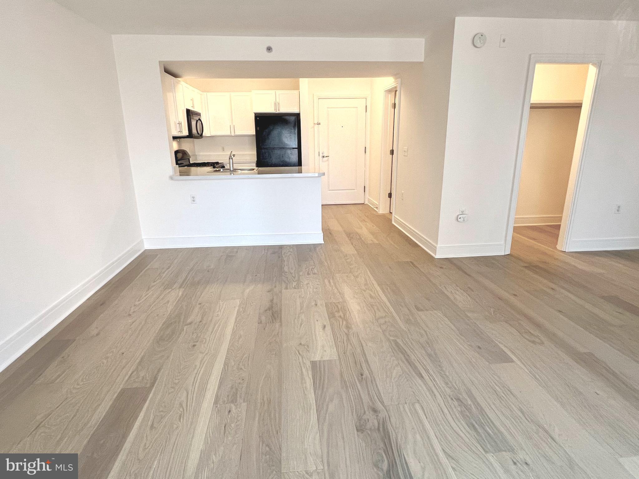 800 4th Street Southwest, Unit S110 Washington, DC 20024 - Photo 2 of 5