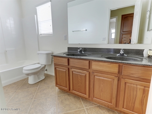 9396 West Cordes Road Tolleson, AZ 85353 - Photo 8 of 45 Bath 02-A-