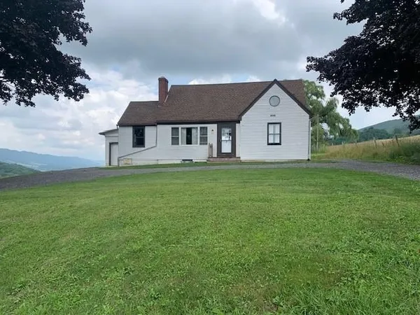 $240,000 | 4600 Mountain Turnpike, Monterey, VA 24465