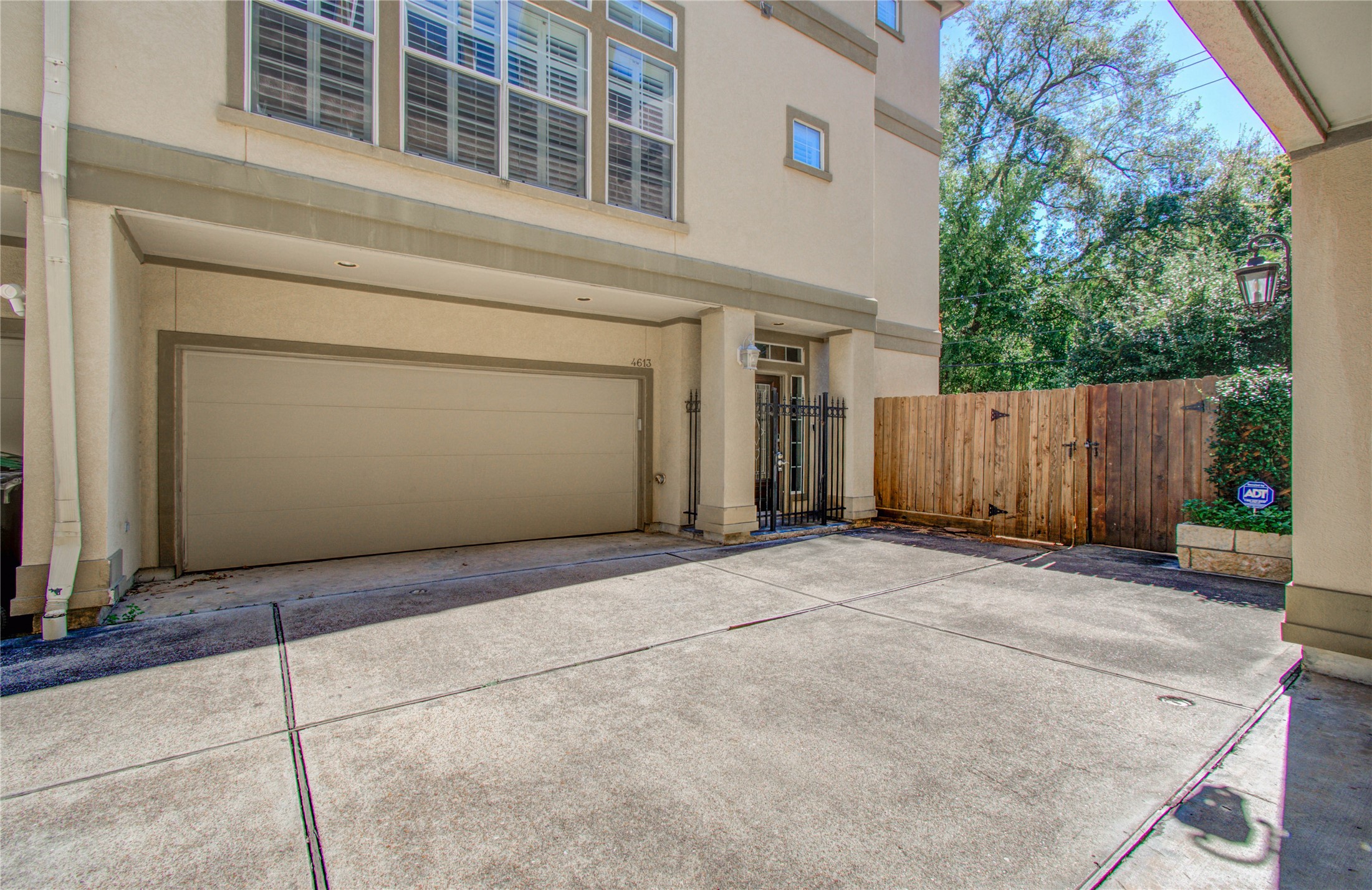 4613 Floyd Street Houston, TX 77007 - Photo 3 of 39
