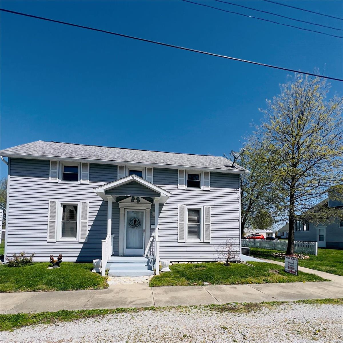 311 Putnam Street Mount Olive, IL 62069 - Photo 1 of 16