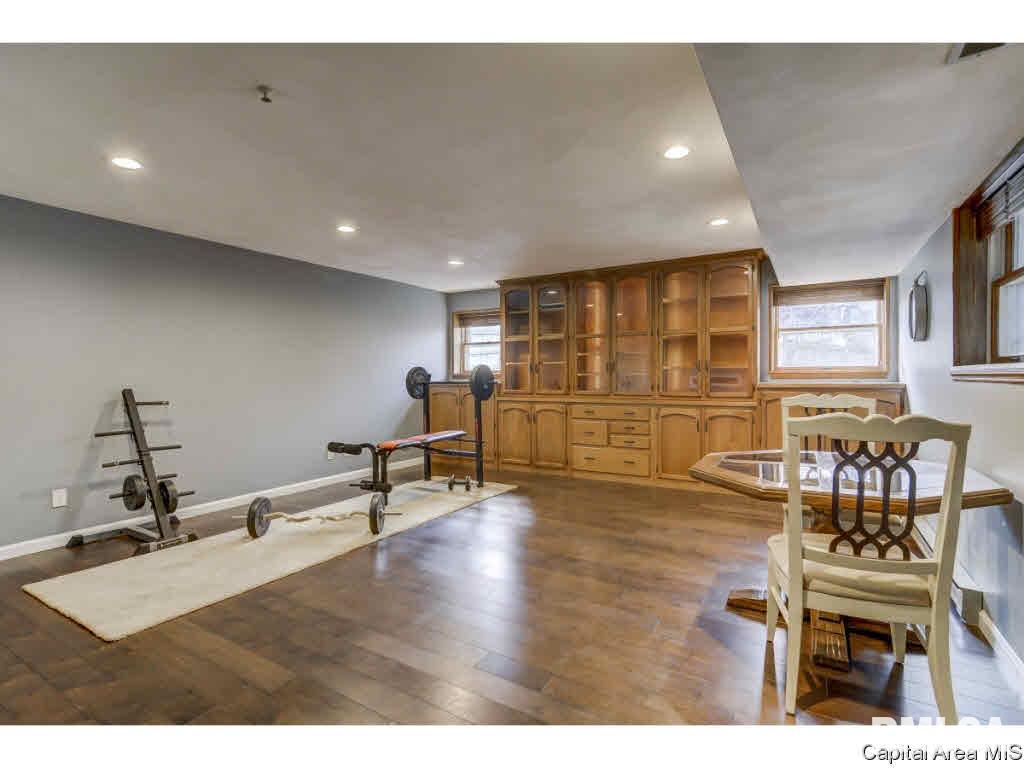 709 Clipper Road Springfield, IL 62711 - Photo 16 of 36