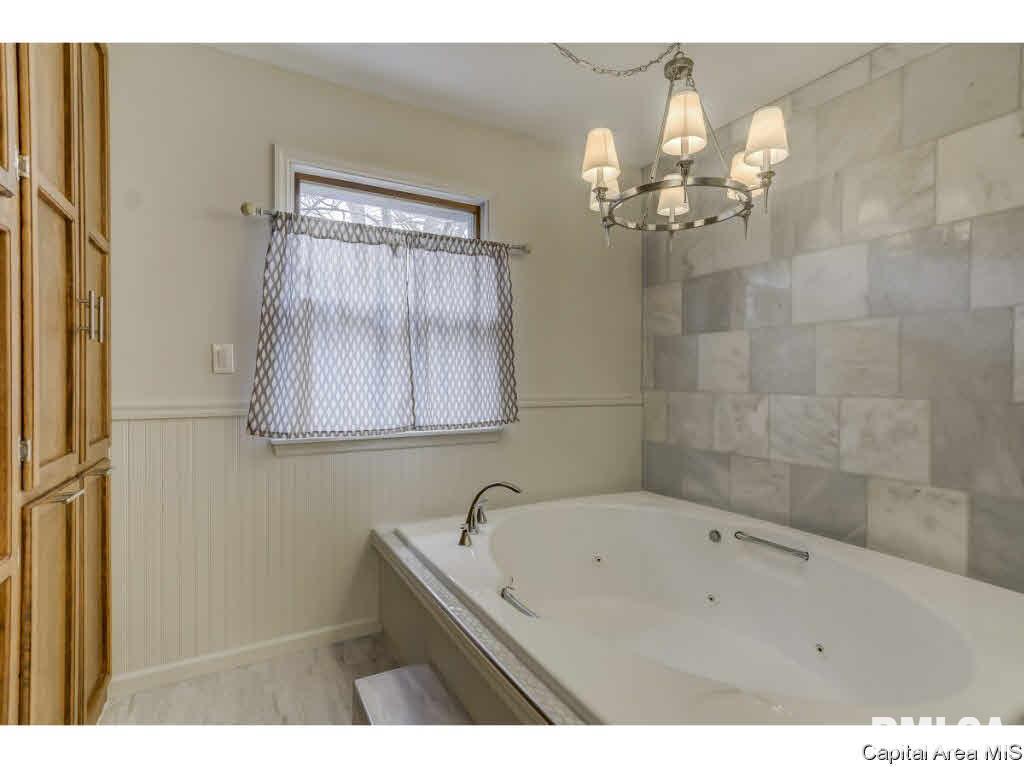 709 Clipper Road Springfield, IL 62711 - Photo 22 of 36