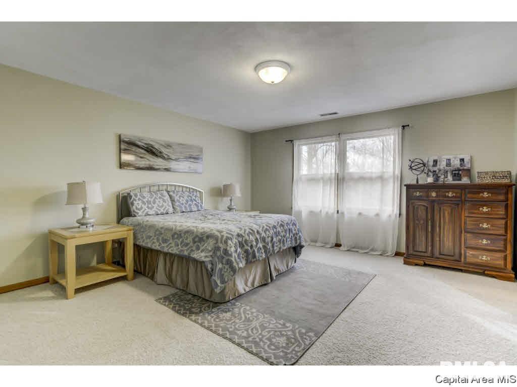 709 Clipper Road Springfield, IL 62711 - Photo 26 of 36