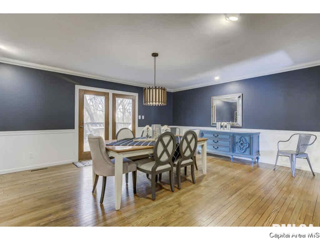 709 Clipper Road Springfield, IL 62711 - Photo 4 of 36