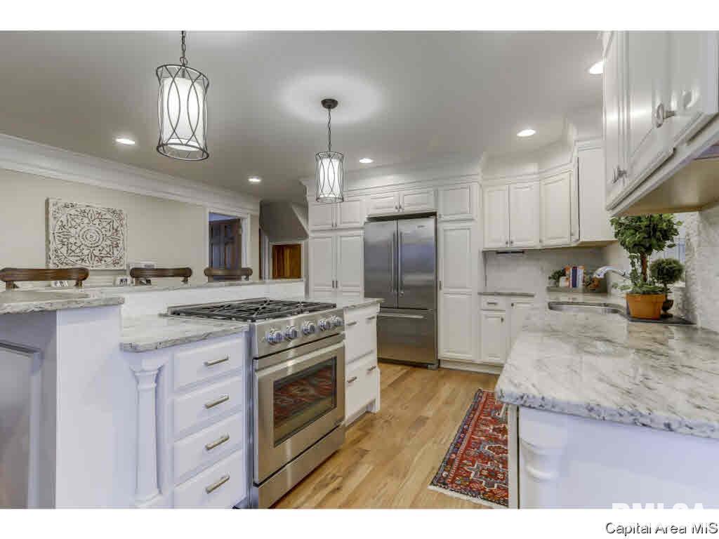 709 Clipper Road Springfield, IL 62711 - Photo 7 of 36