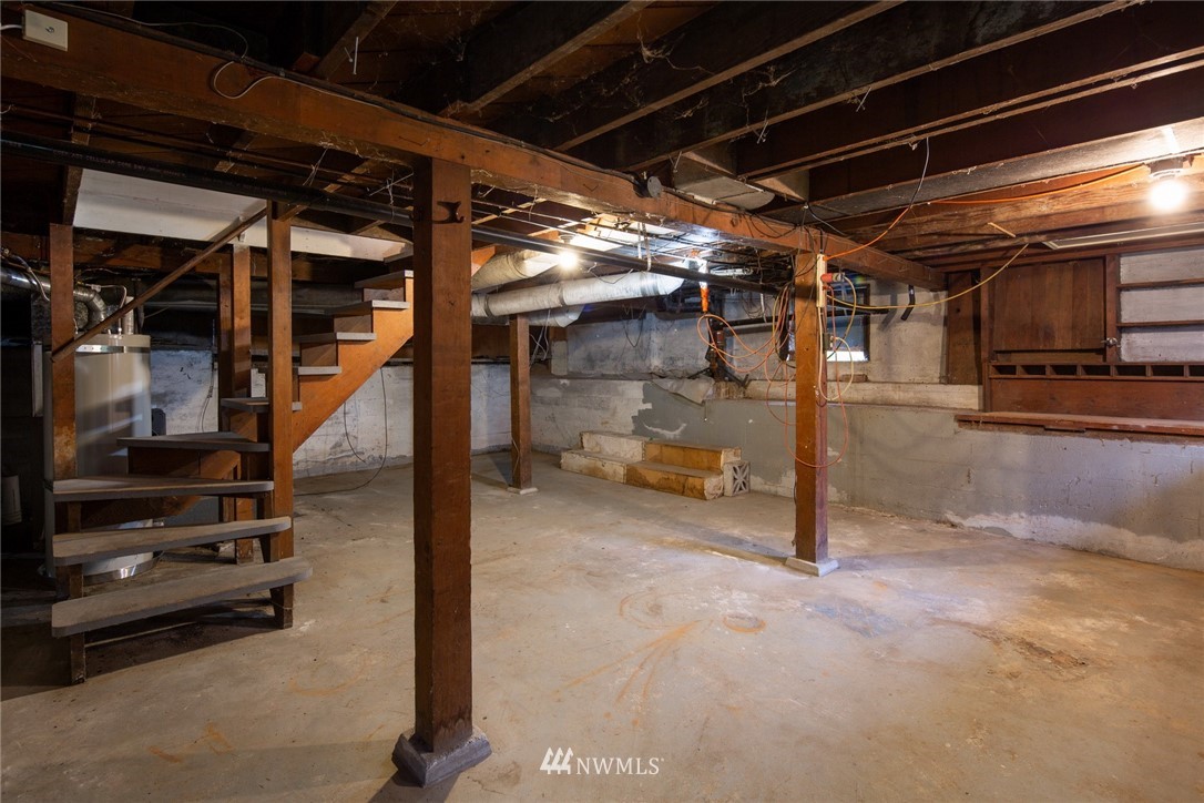 209 Parkridge Road Bellingham, WA 98225 - Photo 26 of 33 a view of under construction room and staircase