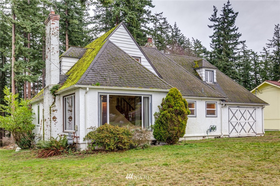 209 Parkridge Road Bellingham, WA 98225 - Photo 28 of 33 a view of a house with a yard