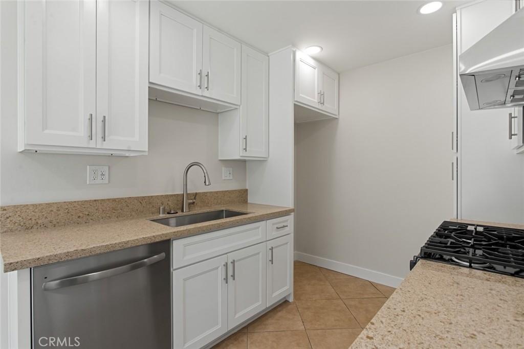 2963 Elgin Drive, Unit A Riverside, CA 92507 - Photo 4 of 28 Gallery Image 4