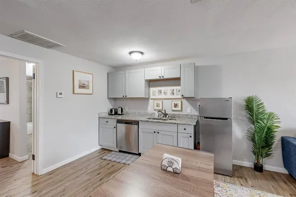 $1,200 | 1532 Whitaker Avenue, Dallas, TX 75216