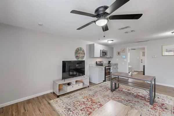 $1,200 | 1532 Whitaker Avenue, Dallas, TX 75216