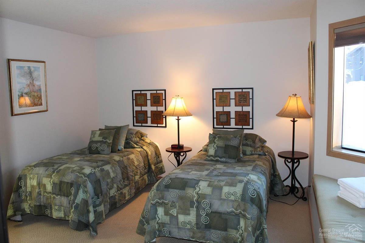57402 Beaver Ridge Loop Sunriver, OR 97707 - Photo 14 of 20 Gallery Image 14