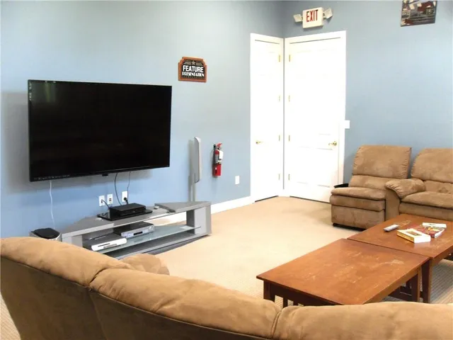 $231,000 | 707 Sonie Drive, Sewickley, PA 15143