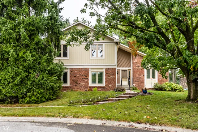 $325,000 | 2720 Amherst Street, Indianapolis, IN 46268