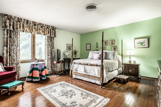 $325,000 | 2720 Amherst Street, Indianapolis, IN 46268