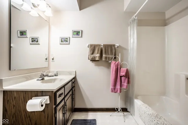 $325,000 | 2720 Amherst Street, Indianapolis, IN 46268